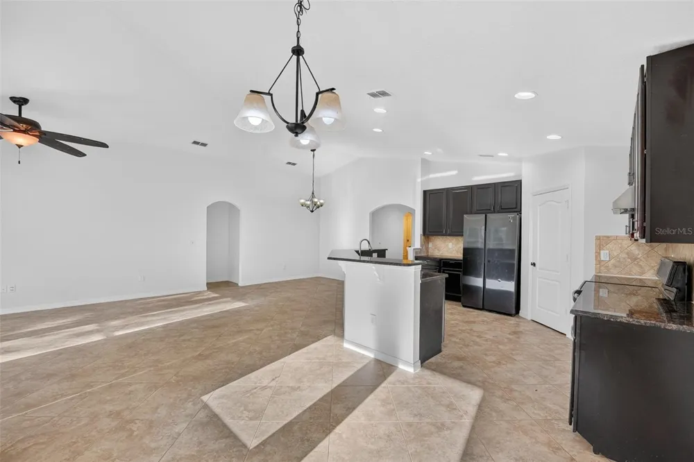 10648 INSIDE LOOP Orlando, FL 32825