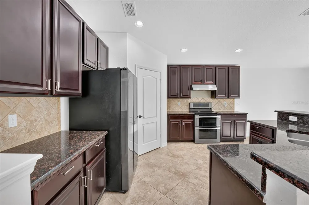 10648 INSIDE LOOP Orlando, FL 32825