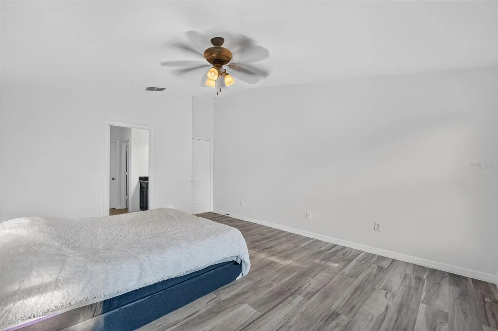 10648 INSIDE LOOP Orlando, FL 32825