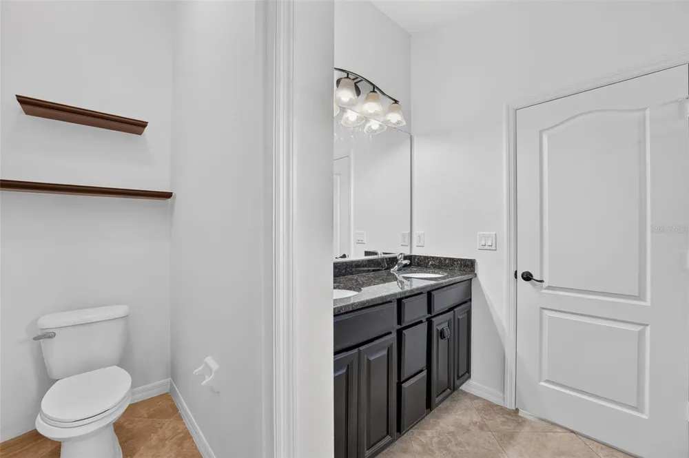 10648 INSIDE LOOP Orlando, FL 32825