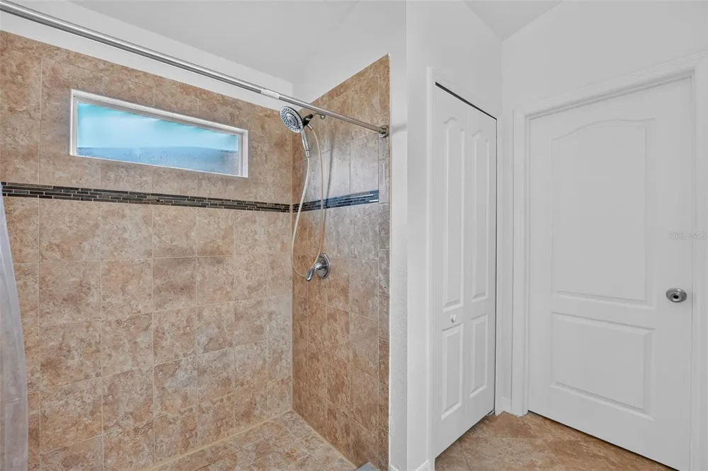 10648 INSIDE LOOP Orlando, FL 32825