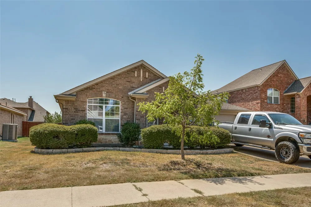 4844 Grinstein Drive Fort Worth, TX 76244