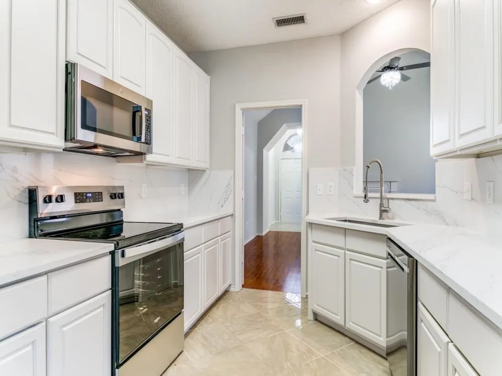 2225 Starleaf Place Flower Mound, TX 75022