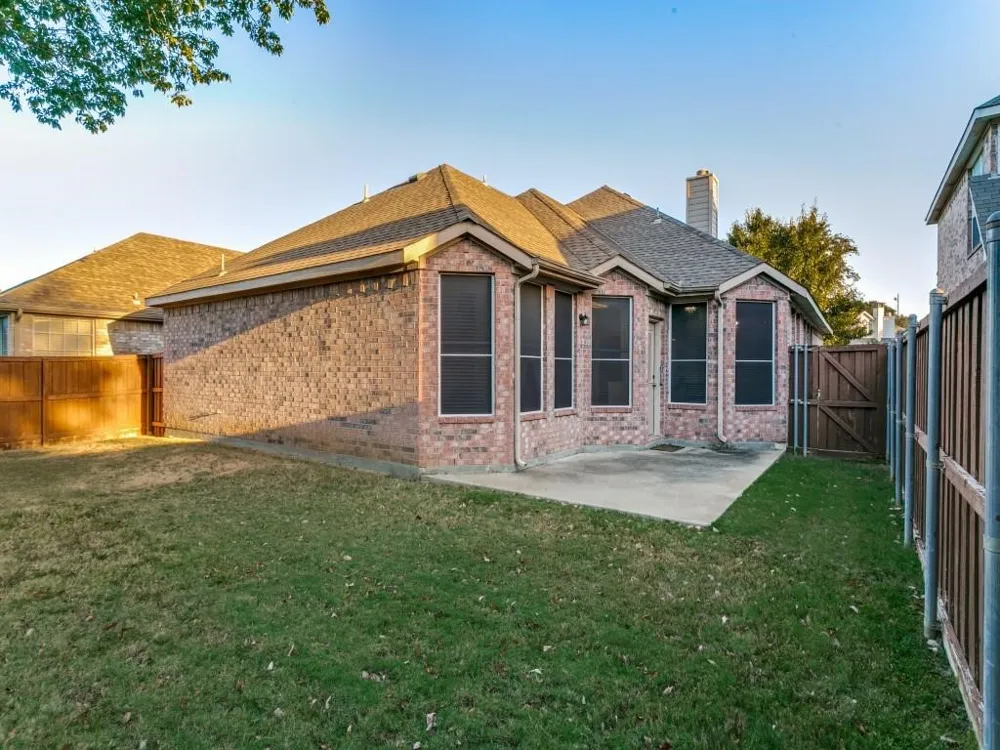 2225 Starleaf Place Flower Mound, TX 75022