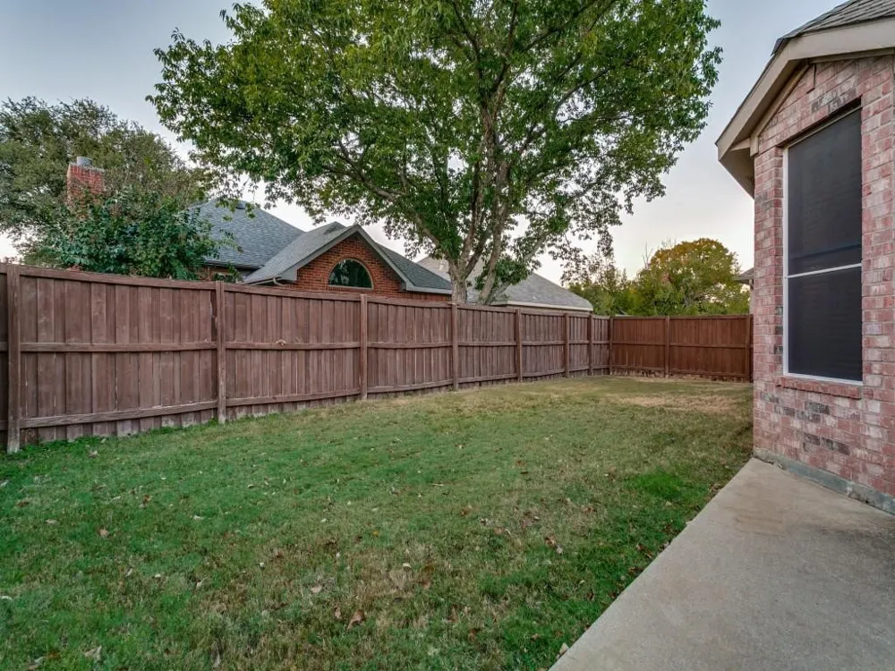 2225 Starleaf Place Flower Mound, TX 75022