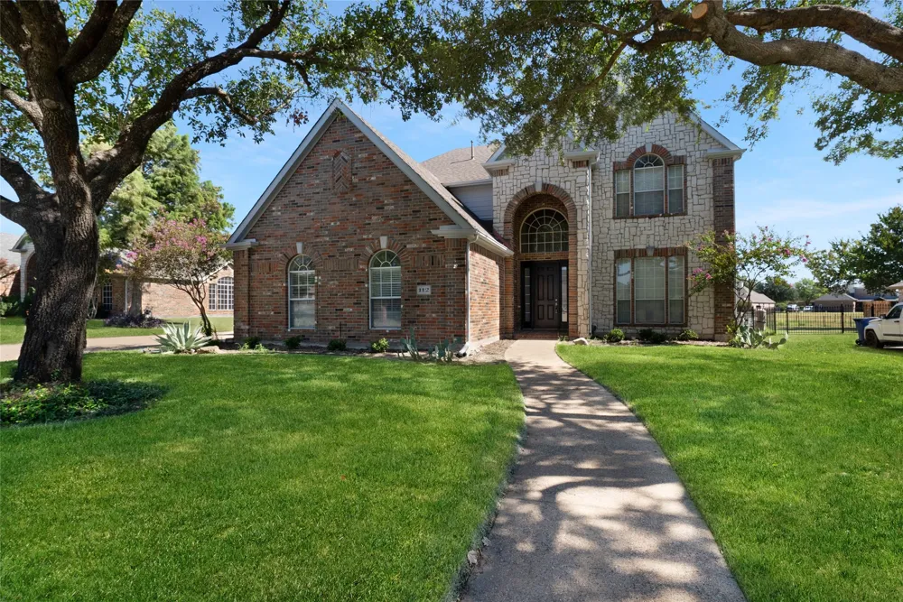 112 Dunford Drive Heath, TX 75032