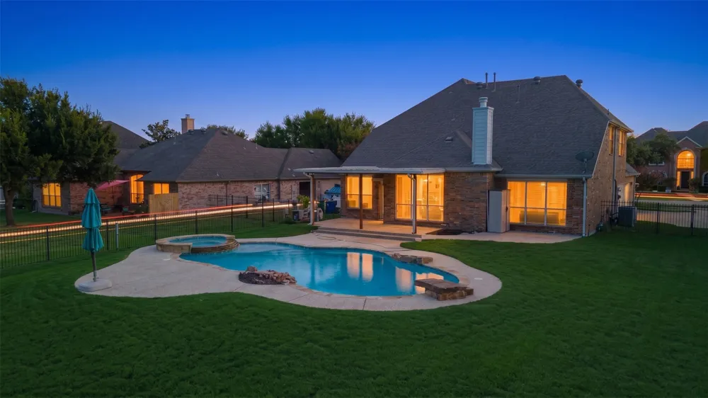 112 Dunford Drive Heath, TX 75032