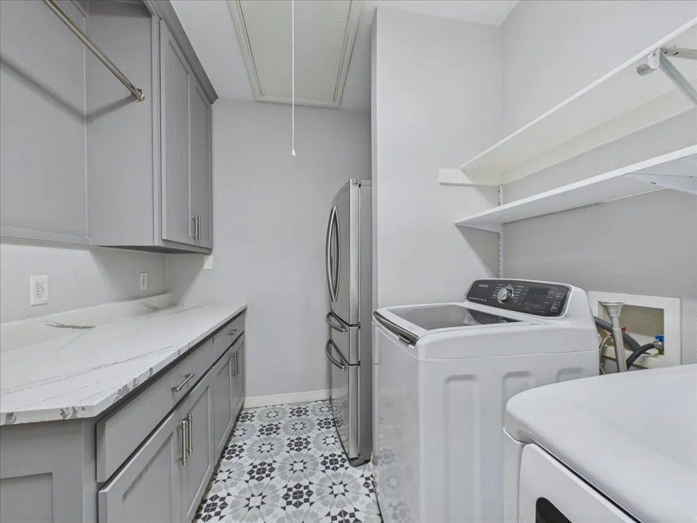6100 Victor Street Dallas, TX 75214