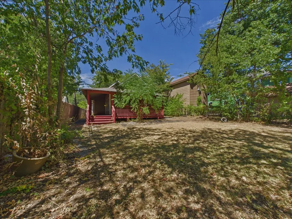 6100 Victor Street Dallas, TX 75214