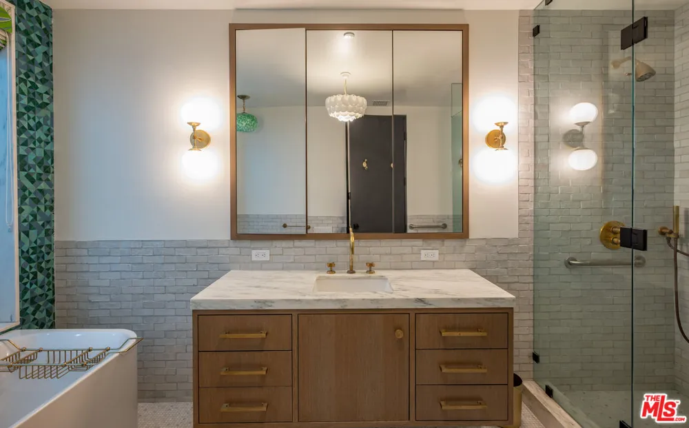 1885 Carla Rdg Beverly Hills, CA 90210
