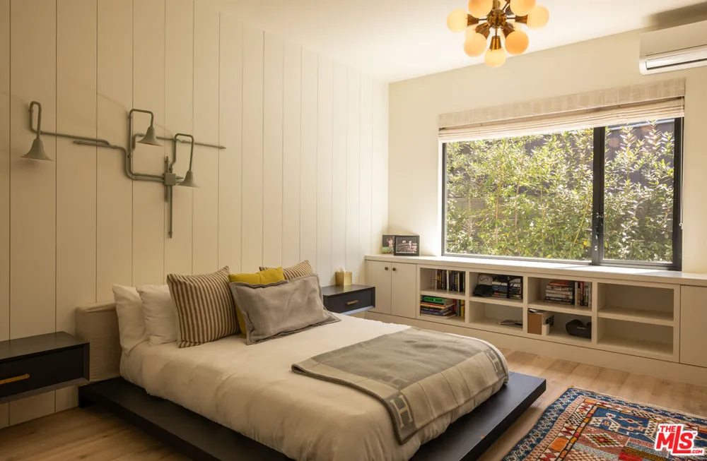 1885 Carla Rdg Beverly Hills, CA 90210