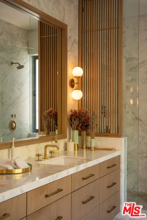1885 Carla Rdg Beverly Hills, CA 90210