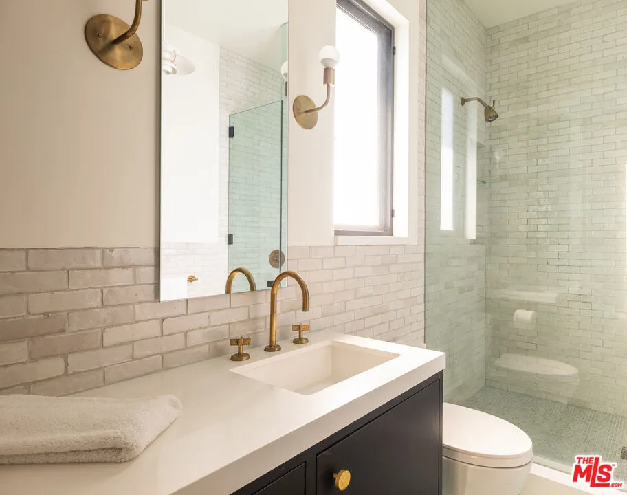 1885 Carla Rdg Beverly Hills, CA 90210