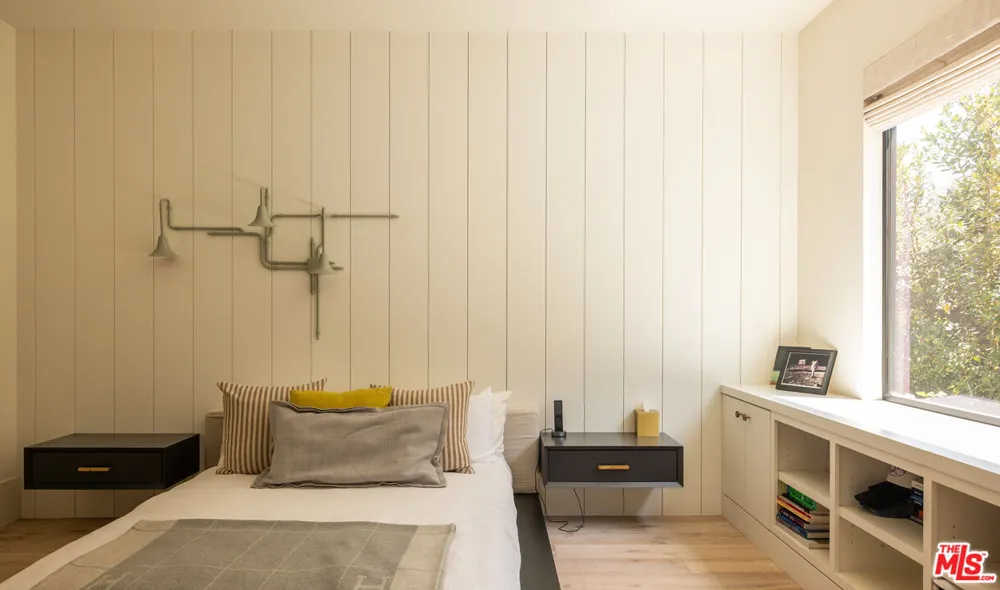 1885 Carla Rdg Beverly Hills, CA 90210