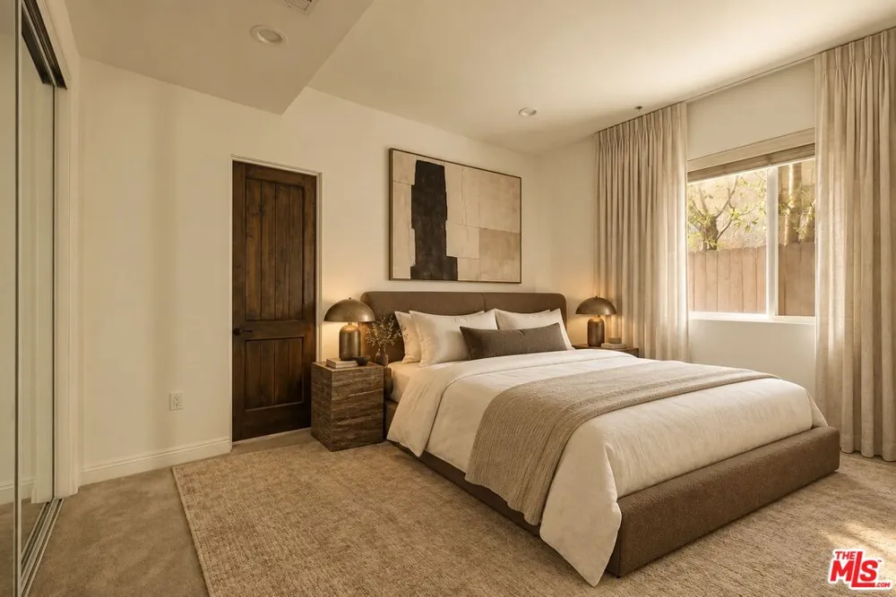 2255 Fox Hills Drive Los Angeles, CA 90064