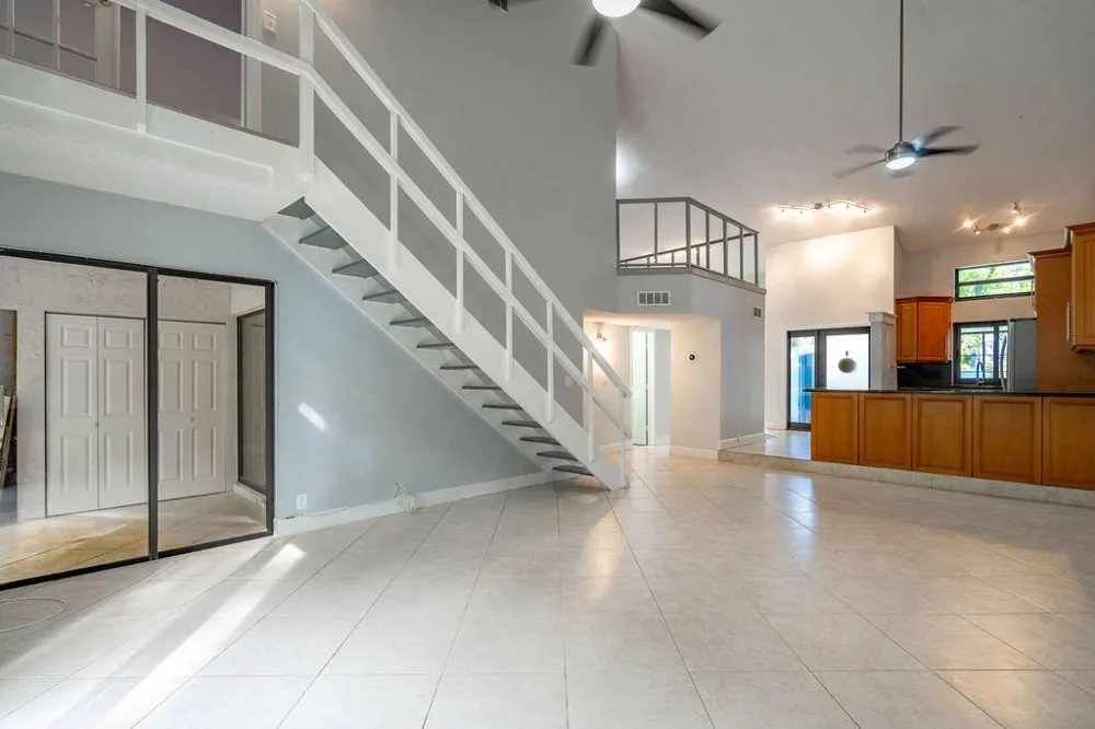 2840 S OAKLAND FOREST DRIVE #2703 Oakland Park, FL 33309