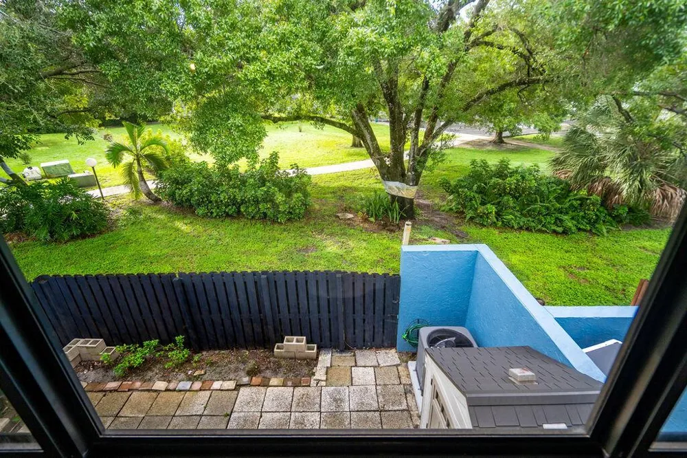 2840 S OAKLAND FOREST DRIVE #2703 Oakland Park, FL 33309