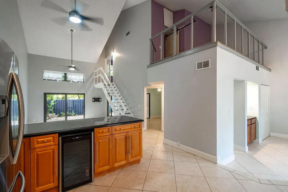 2840 S OAKLAND FOREST DRIVE #2703 Oakland Park, FL 33309