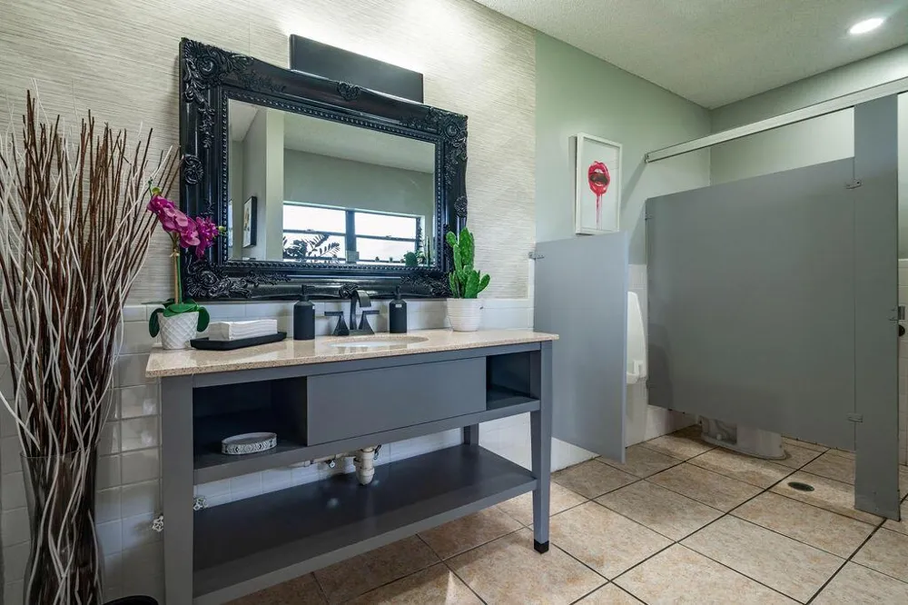 2840 S OAKLAND FOREST DRIVE #2703 Oakland Park, FL 33309
