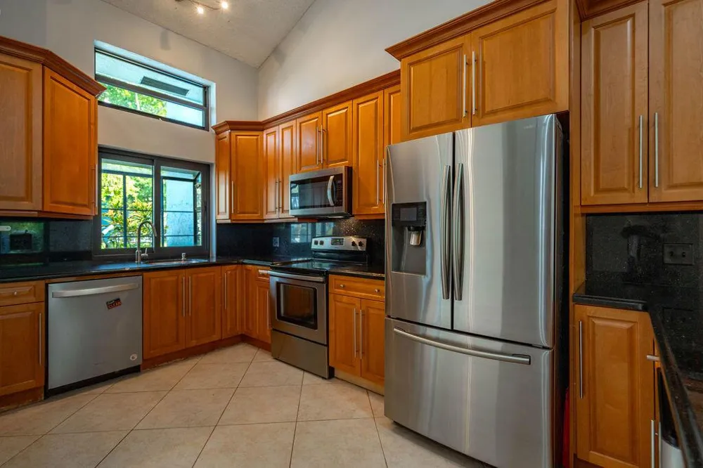 2840 S OAKLAND FOREST DRIVE #2703 Oakland Park, FL 33309