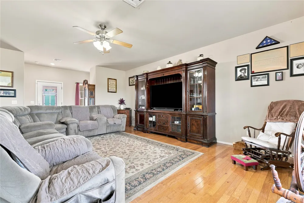 102145 N3710 Castle, OK 74833