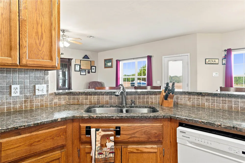 102145 N3710 Castle, OK 74833
