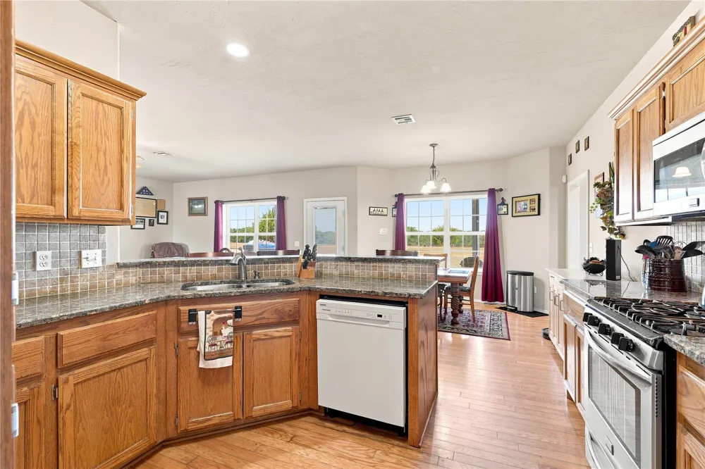 102145 N3710 Castle, OK 74833