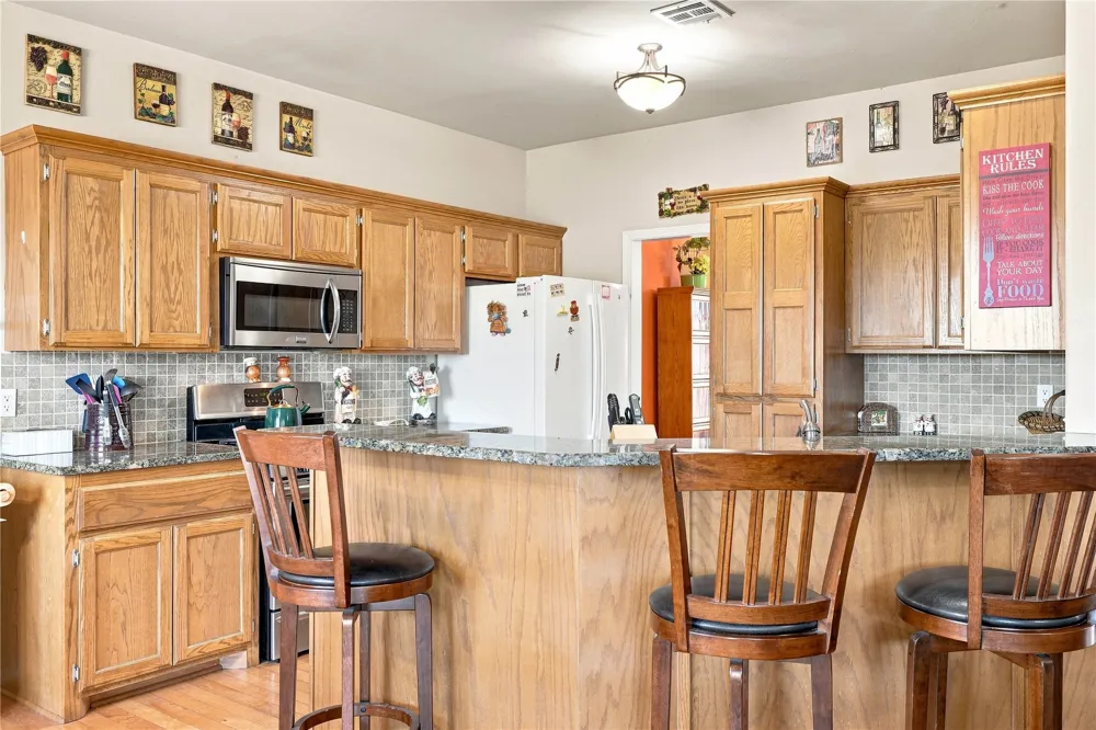 102145 N3710 Castle, OK 74833