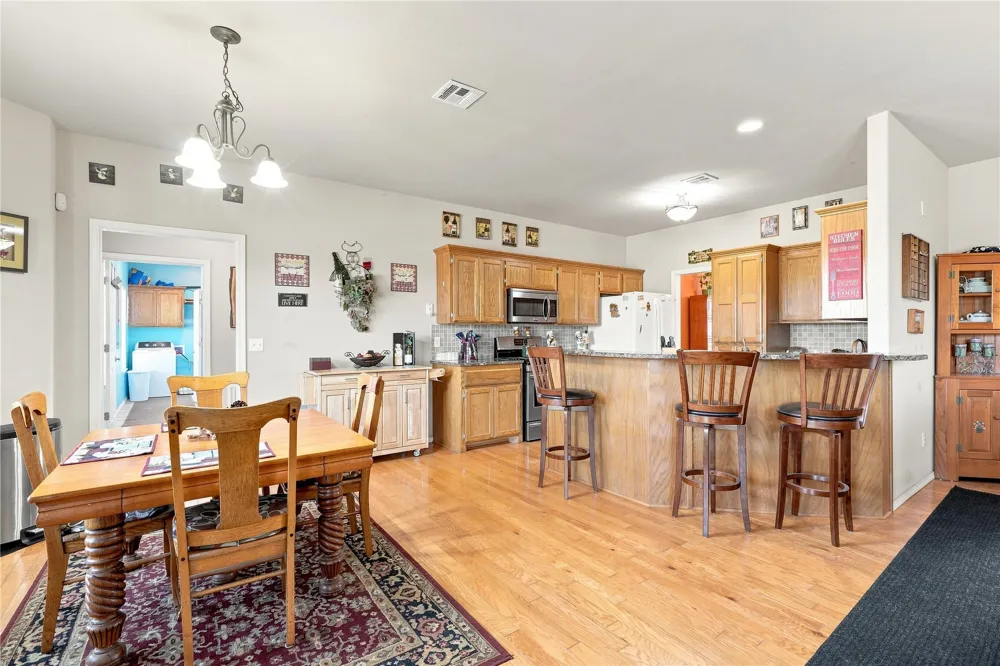 102145 N3710 Castle, OK 74833