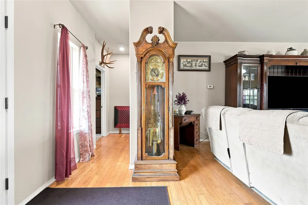 102145 N3710 Castle, OK 74833