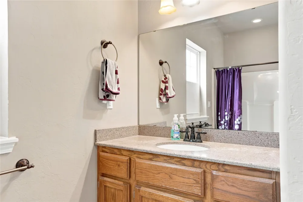 102145 N3710 Castle, OK 74833