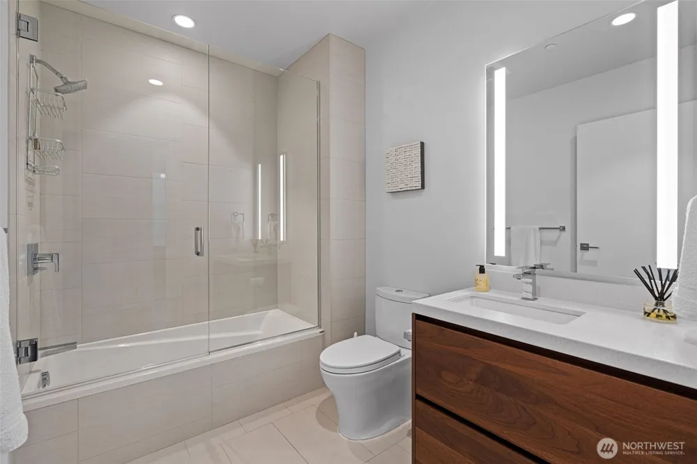 188 Bellevue Way NE #411 Bellevue, WA 98004