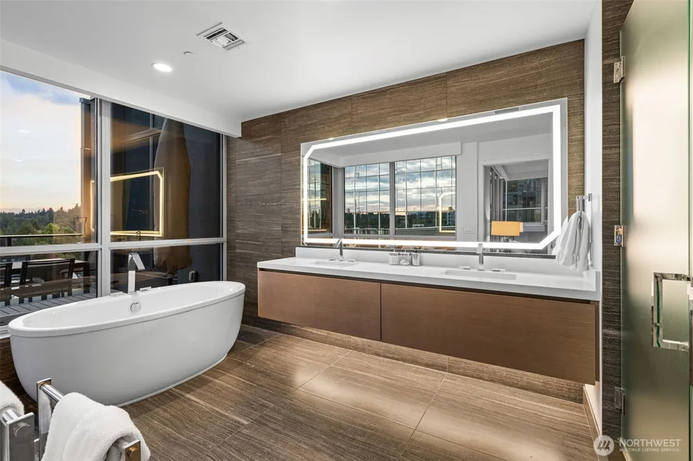 188 Bellevue Way NE #411 Bellevue, WA 98004