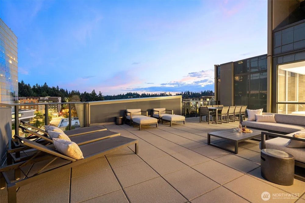 188 Bellevue Way NE #411 Bellevue, WA 98004