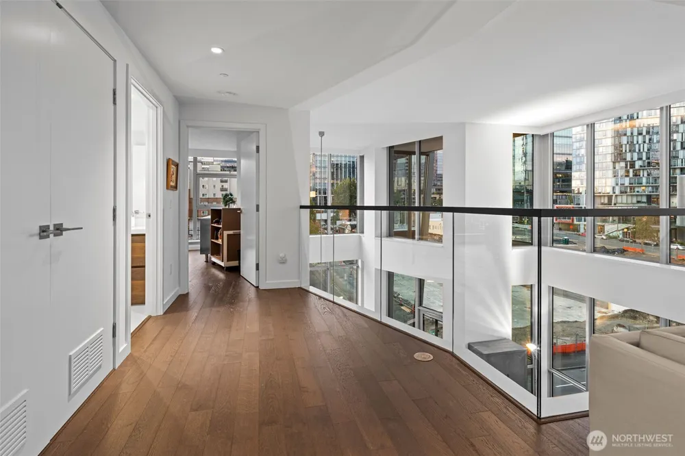 188 Bellevue Way NE #411 Bellevue, WA 98004