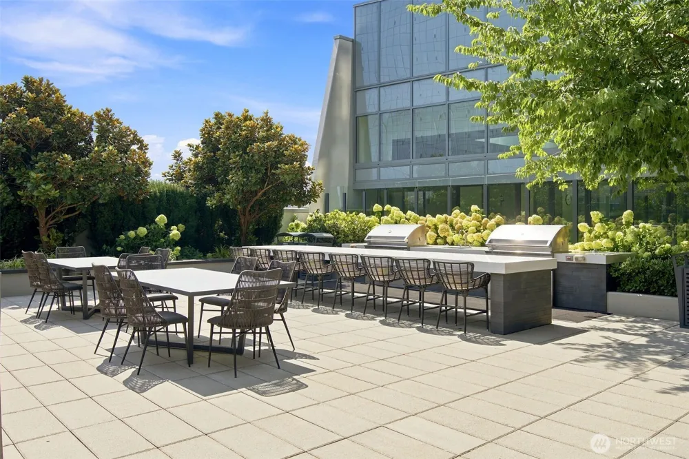 188 Bellevue Way NE #411 Bellevue, WA 98004