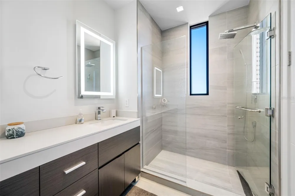 5 OSCEOLA AVENUE #508 Clearwater, FL 33755