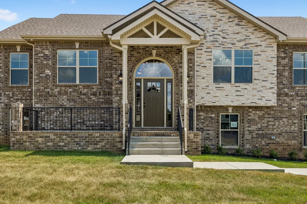 351 Hereford Farms Clarksville, TN 37043
