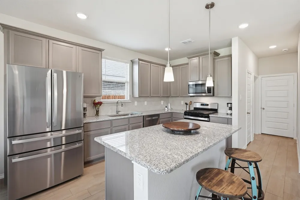 8109 KORAT Godley, TX 76044