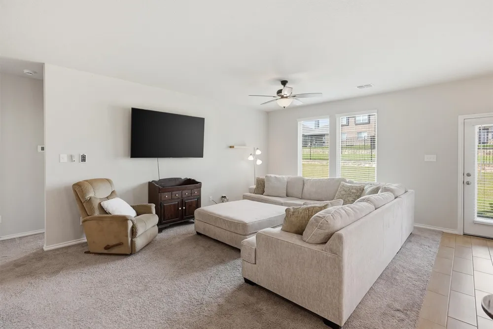 8109 KORAT Godley, TX 76044