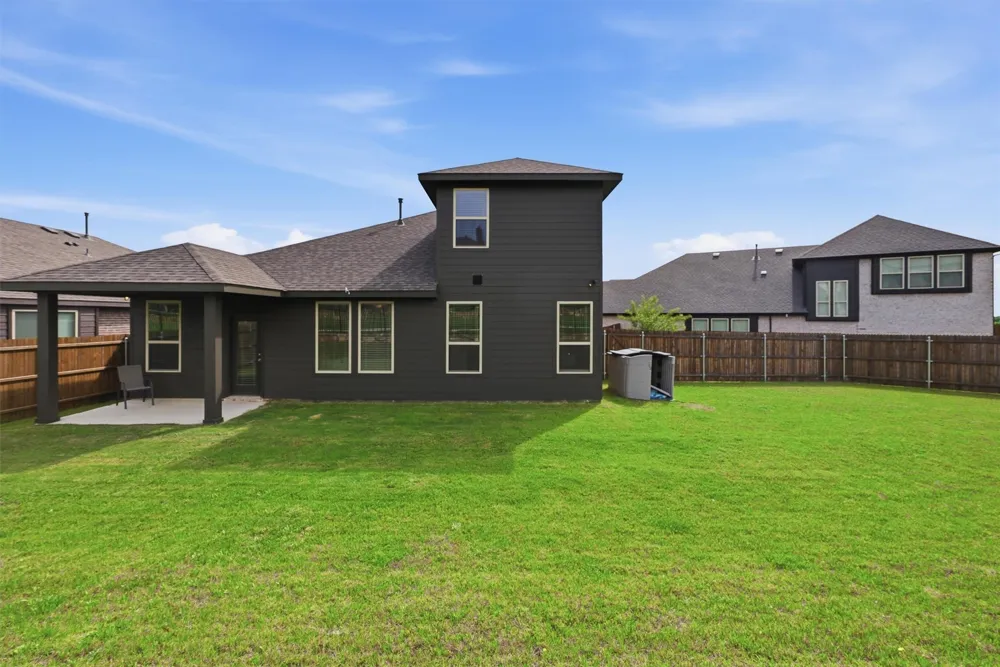 8109 KORAT Godley, TX 76044