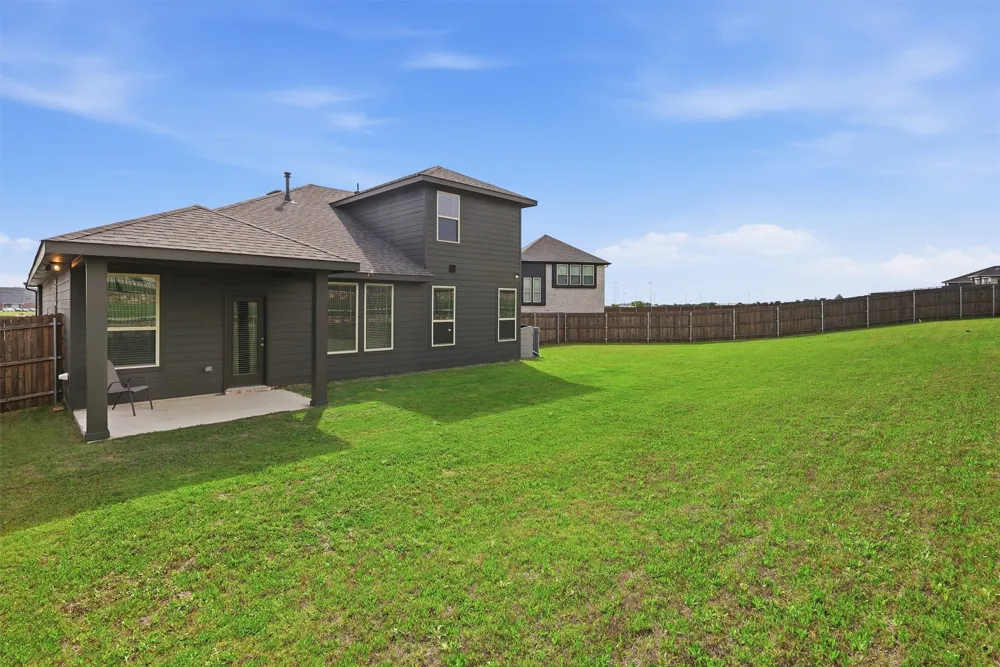 8109 KORAT Godley, TX 76044