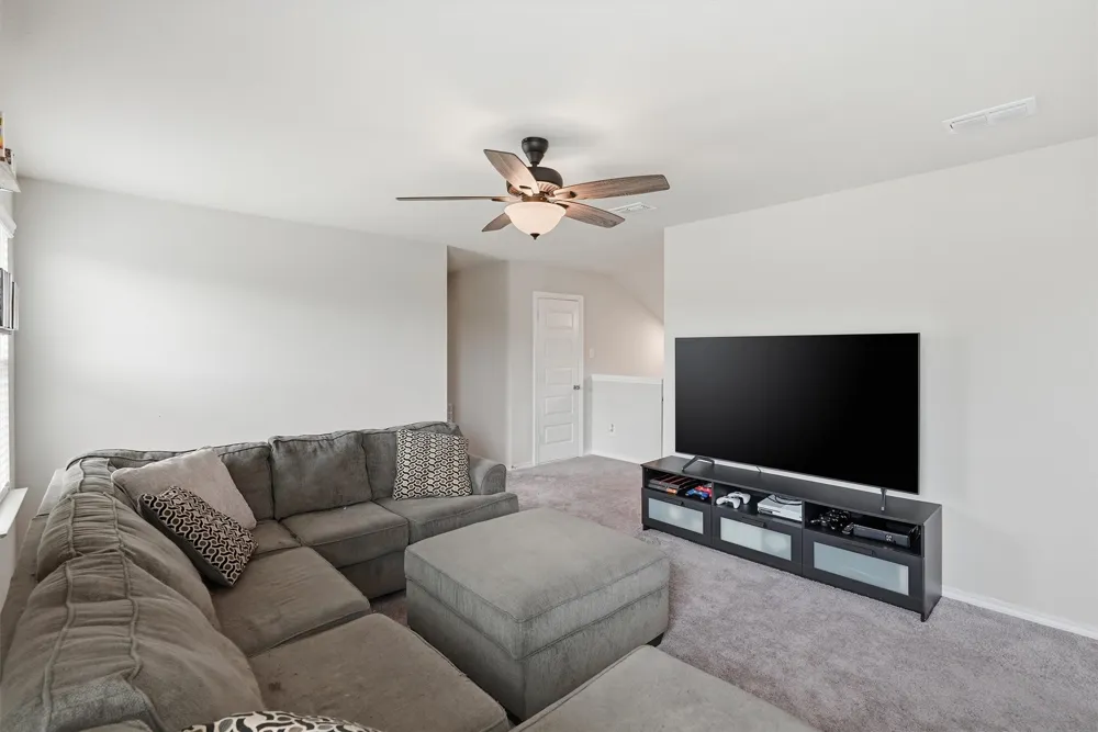 8109 KORAT Godley, TX 76044