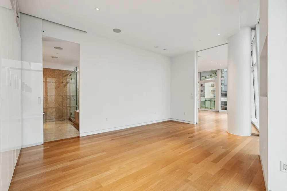1918 Olive Street #2703 Dallas, TX 75201
