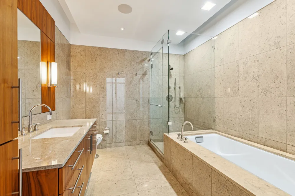1918 Olive Street #2703 Dallas, TX 75201
