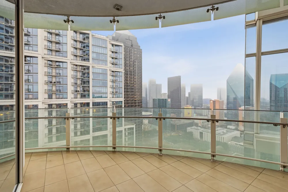 1918 Olive Street #2703 Dallas, TX 75201