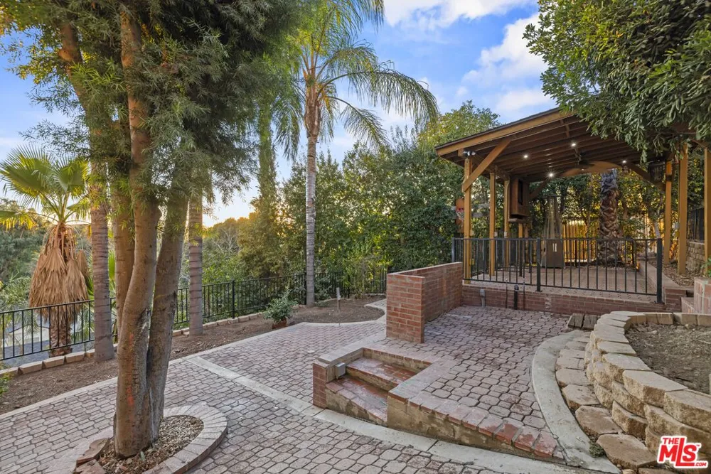 10941 Cardamine Place Los Angeles, CA 91042