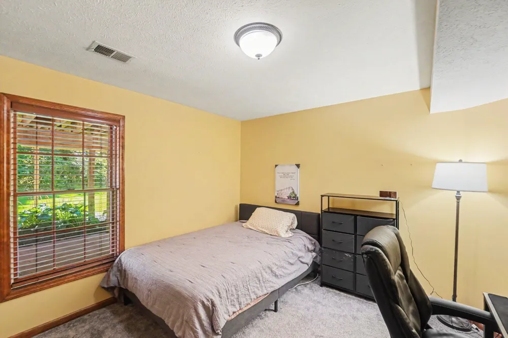 7520 Steeplebush Lane NE Belmont, MI 49306