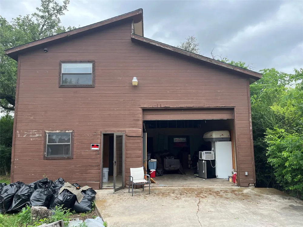 6921 Charbonneau Road Lake Worth, TX 76135