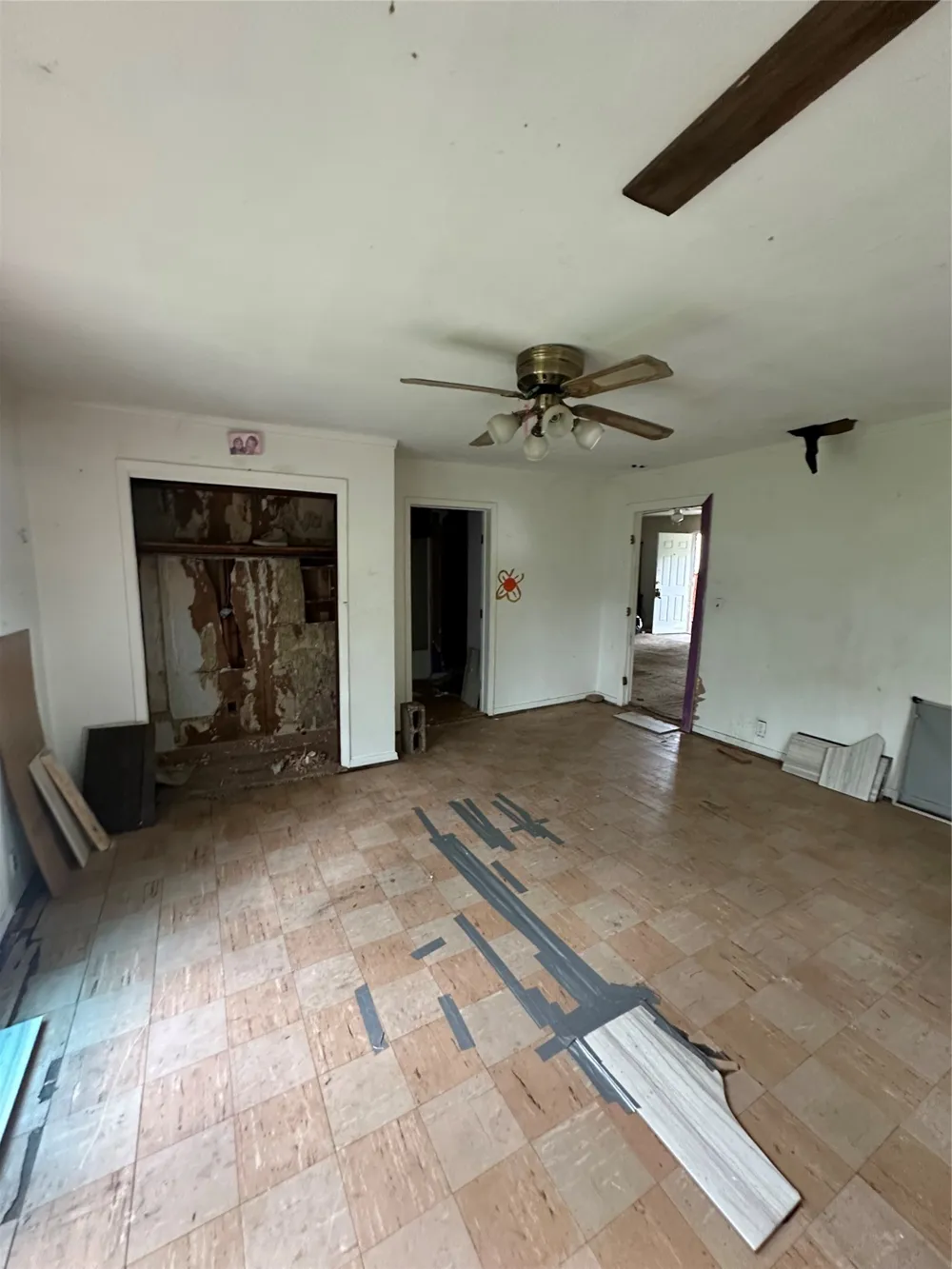 6921 Charbonneau Road Lake Worth, TX 76135